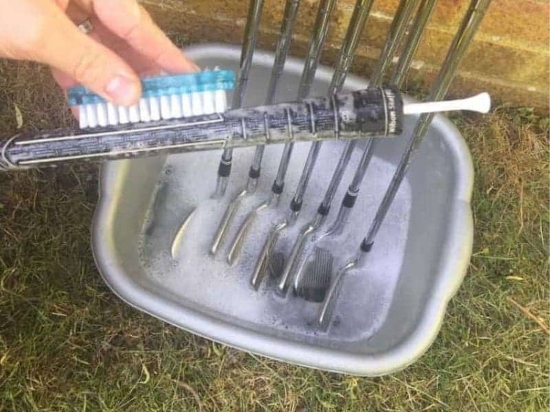 How To Clean Golf Grips