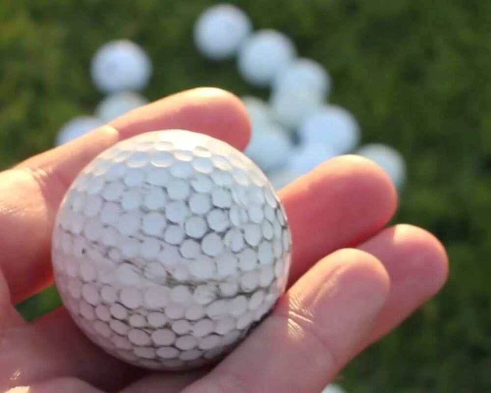 do golf balls lose distance with age